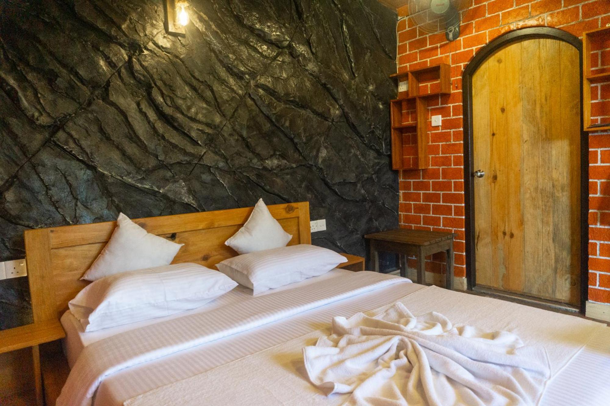 Bed and Breakfast Hobbit Hole Hideaway Ella Exteriér fotografie