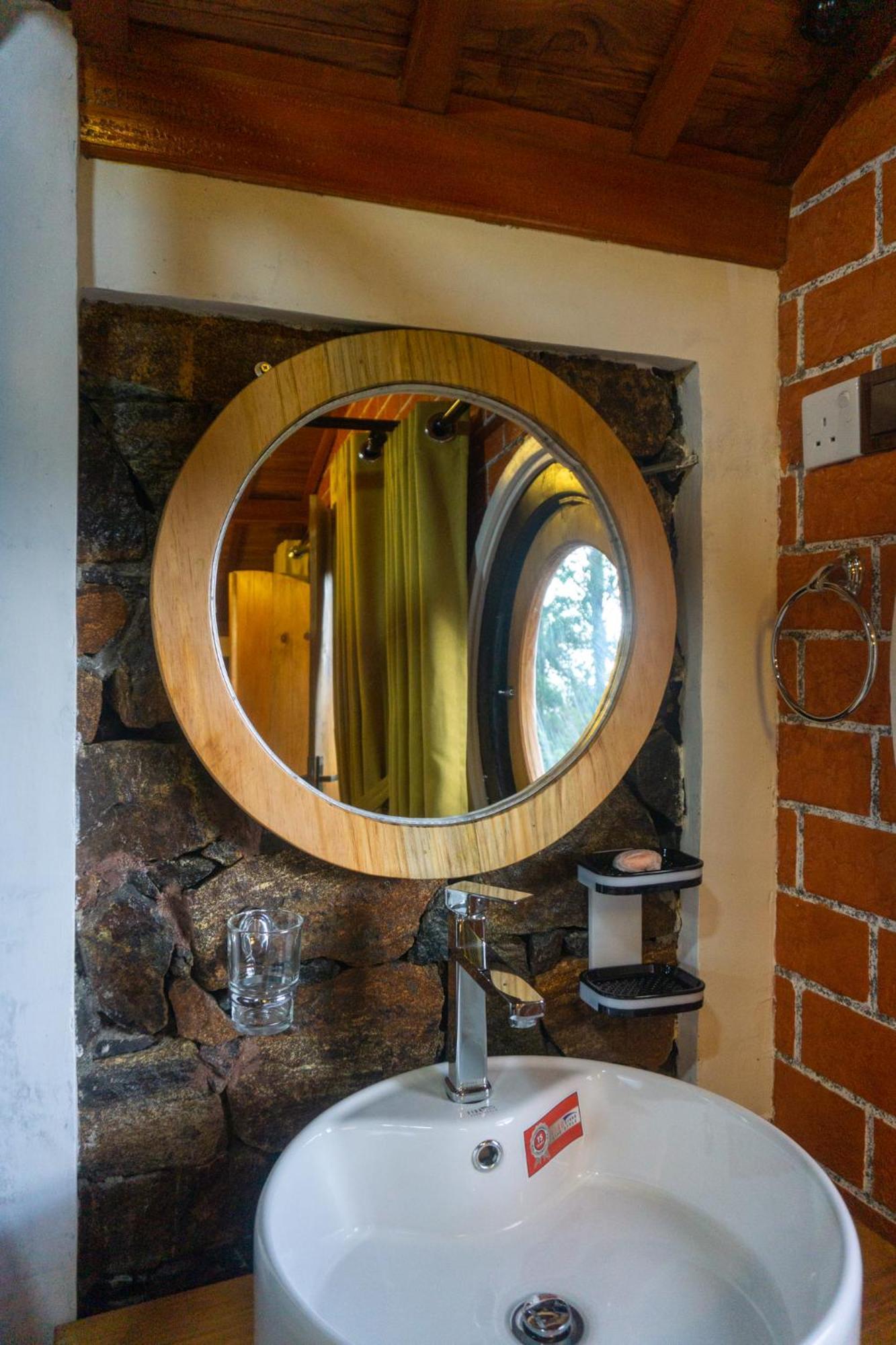 Bed and Breakfast Hobbit Hole Hideaway Ella Exteriér fotografie