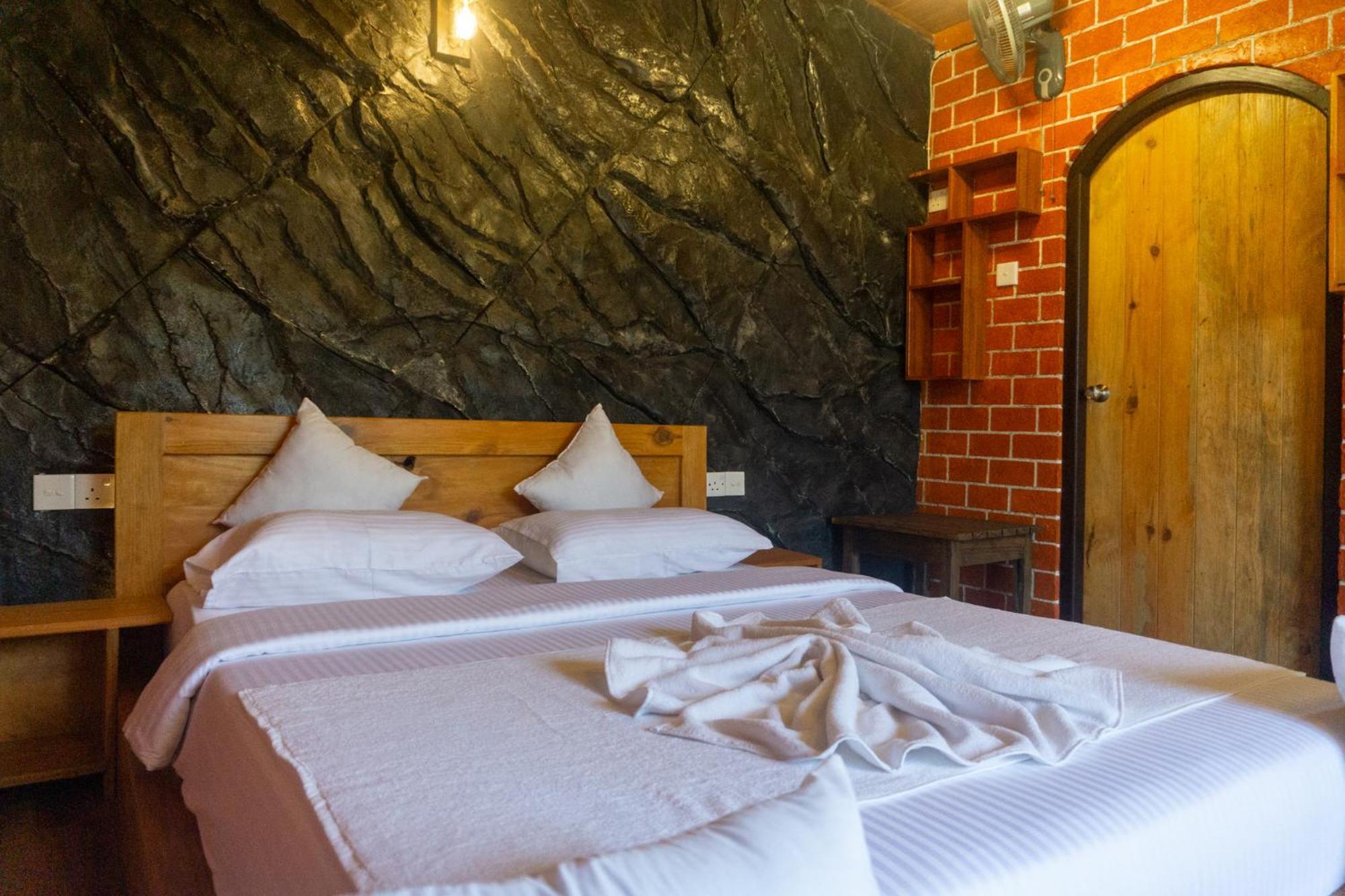 Bed and Breakfast Hobbit Hole Hideaway Ella Exteriér fotografie
